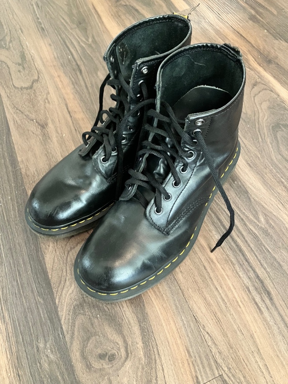 Dr. Martens 1460 Black Smooth Leather 8-Eye Boots Men's 10 Women's 11 1182